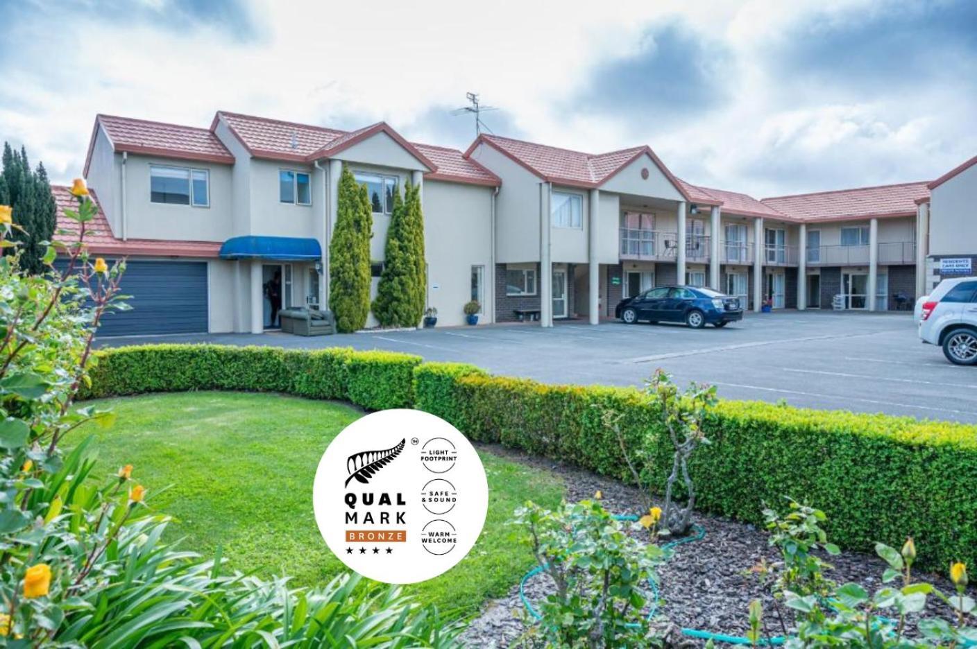 Daffodil Motel Κράισττσερτς Εξωτερικό φωτογραφία